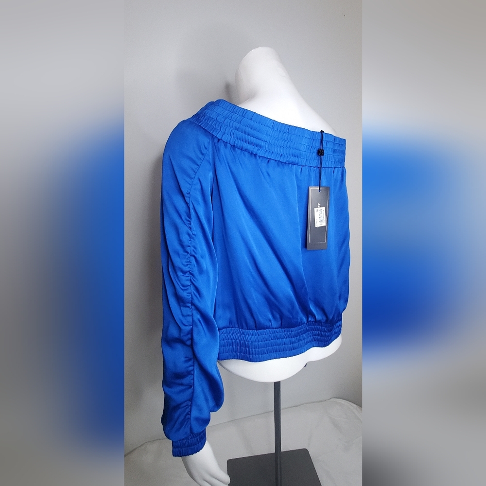NWT BCBG Maxazria- size L- jacket rainbow crop -satin linning - Picture 4 of 9